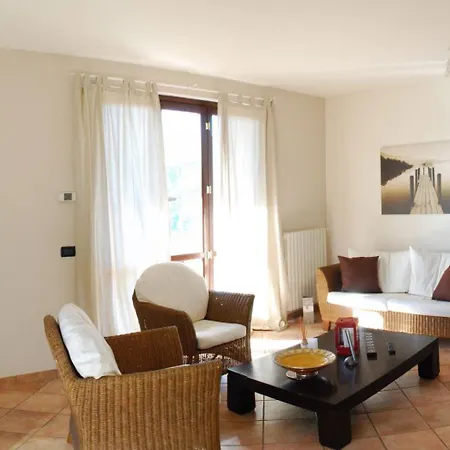 Tosca - Theater Apartament Olzano